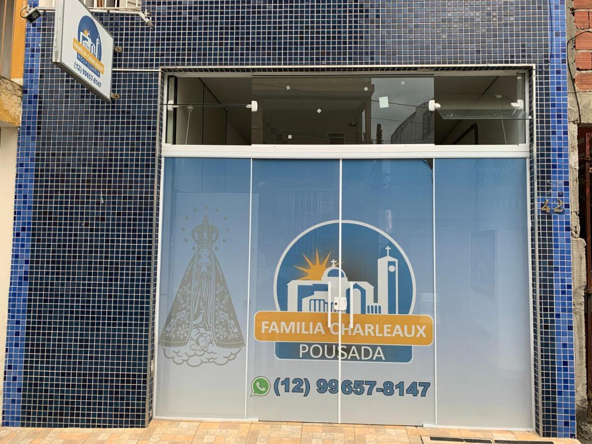 Familia Charleaux Hotel Aparecida  Exterior photo